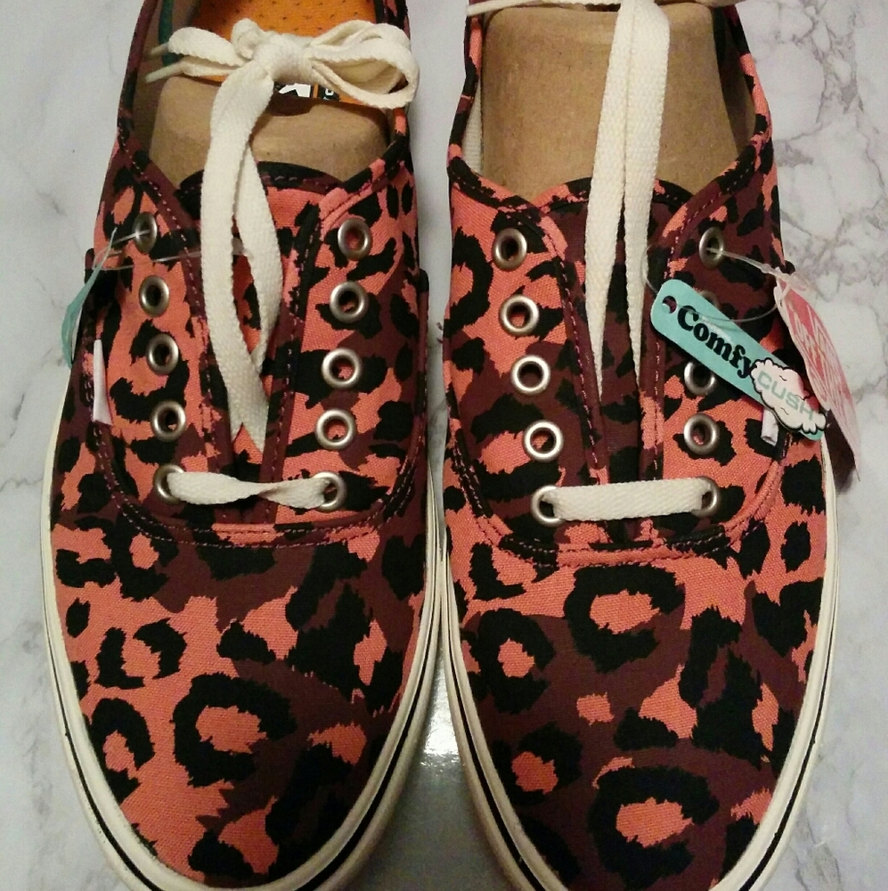 Vans Authentic Comfy Cush Skate Shoe